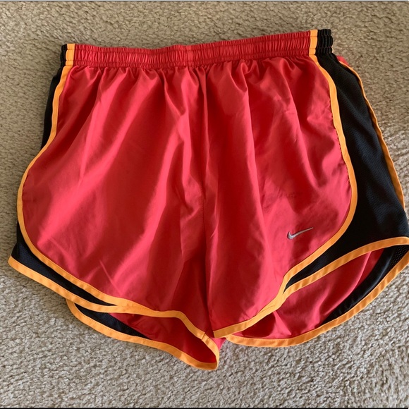 Nike Tempo Dri-Fit Shorts - Picture 1 of 2